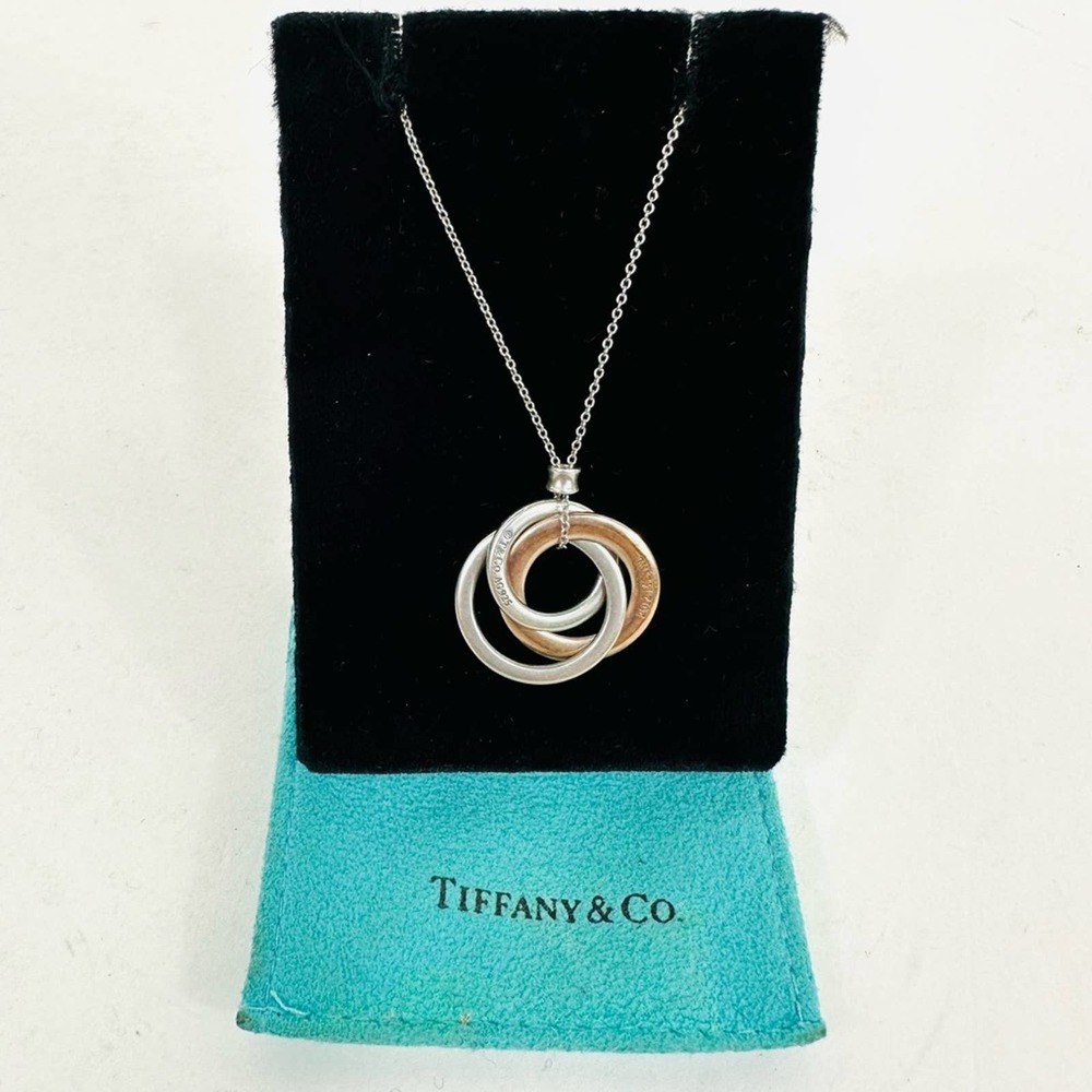 TIFFANY & CO. Vintage Interlocking Circles Sterling Silver 2012 Pendant Necklace